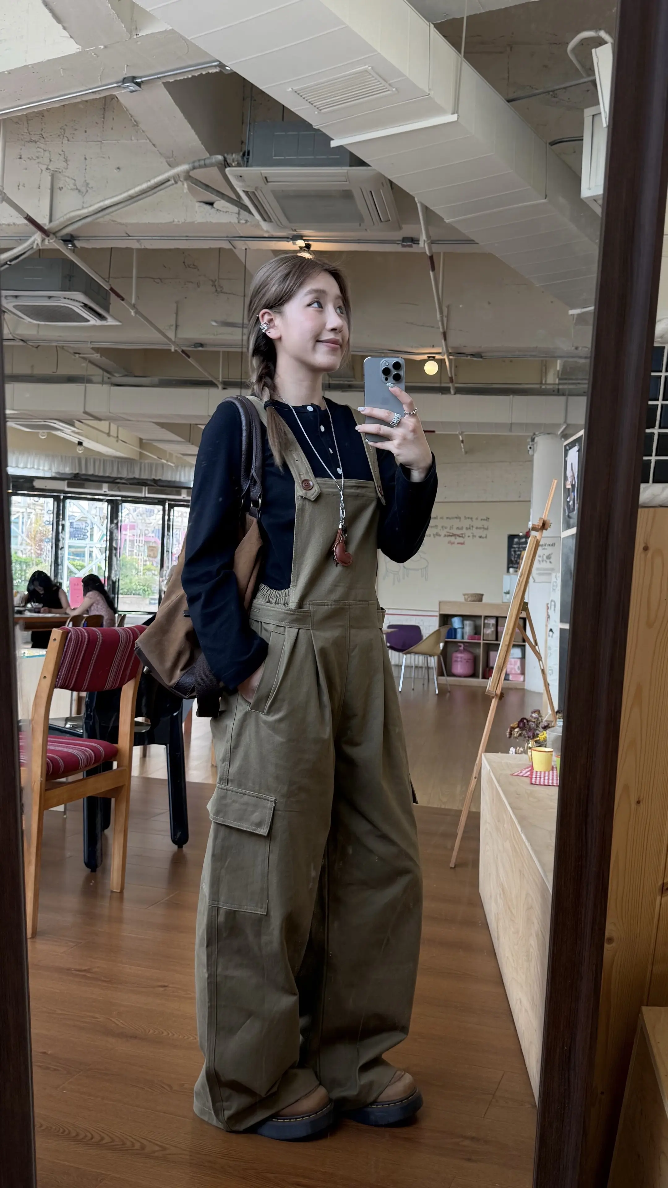 这个背带裤也太适合秋天了吧。