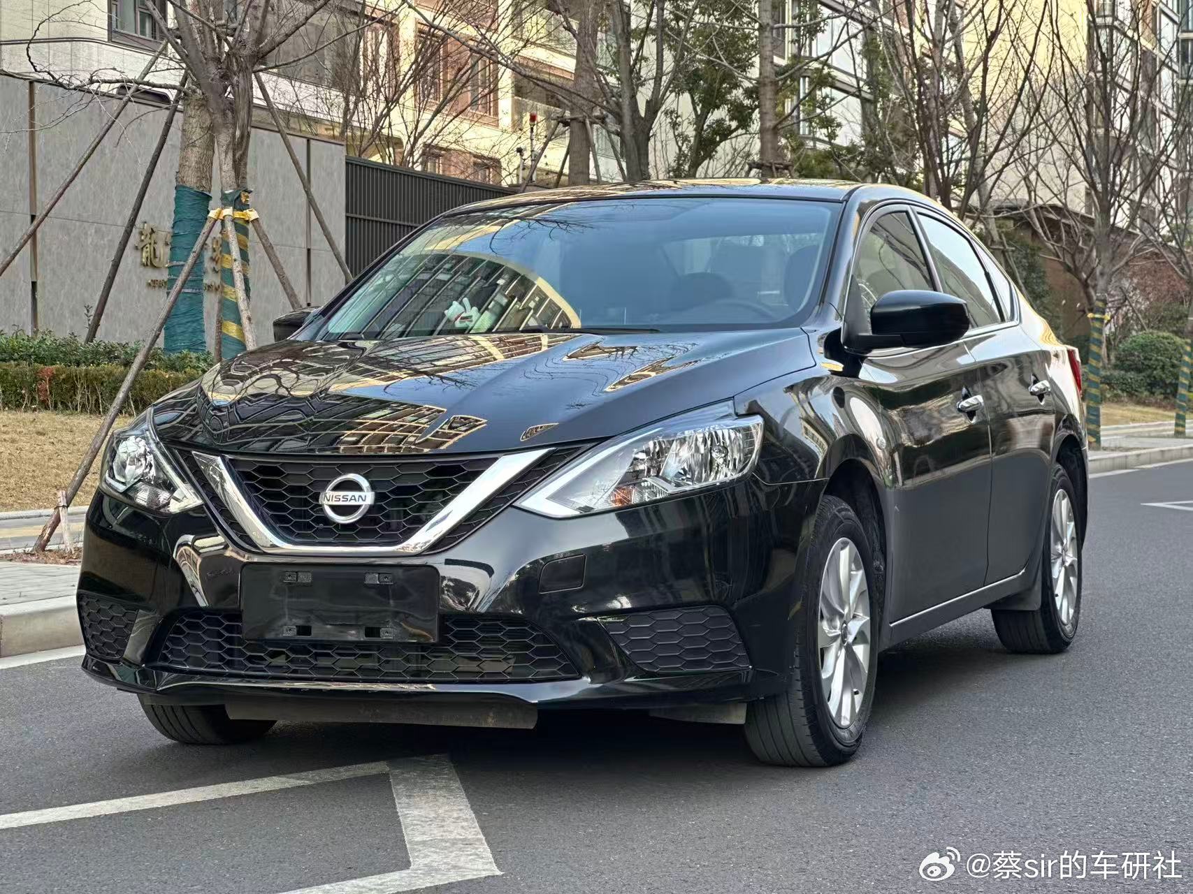 新到完美小车一台！2023年12月，经典轩逸1.6CVT自动，个人一手，原版车况