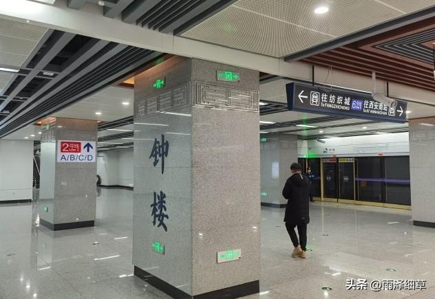 要说全国哪个城市地铁最好，必须得是西安！
西安地铁不光是干净卫生、审美在线、地铁