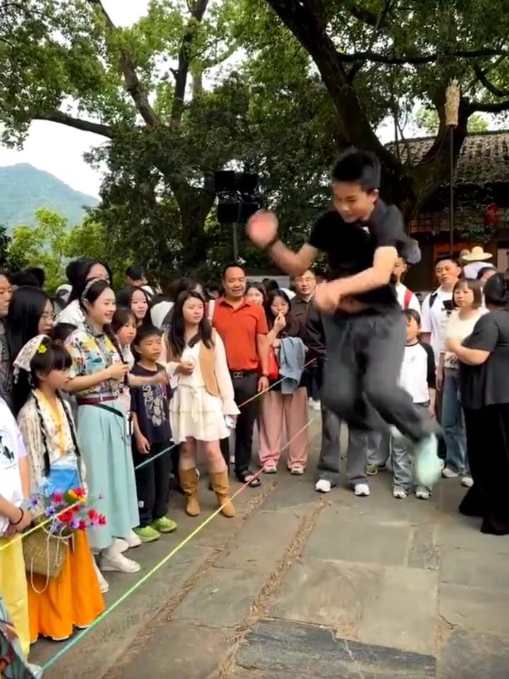 小心一点。