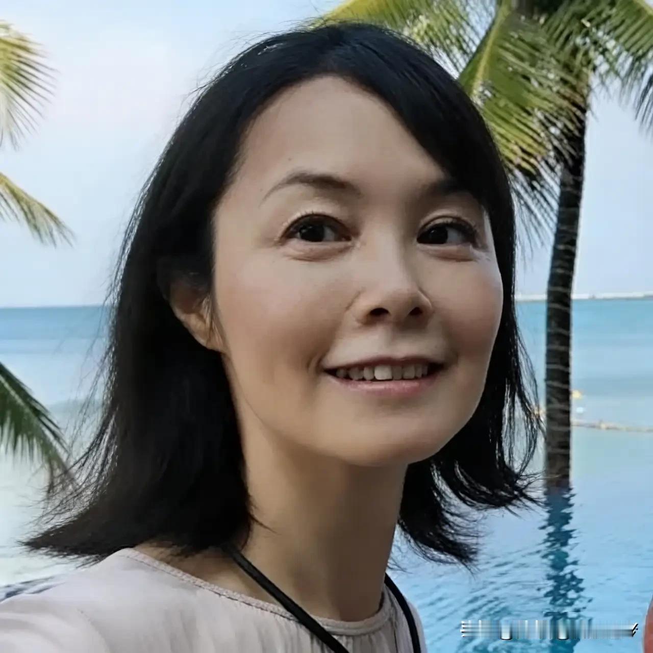 2月24日，日本有一位叫“浦上早苗”的记者，说了一段比较清醒的话！


她说得不