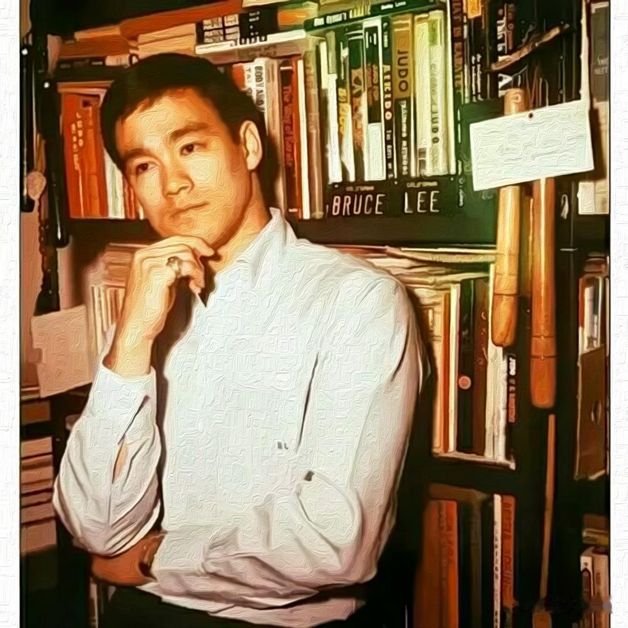 因为冠军们，只能在有限的职业生涯里，在拳台上娱乐拳迷，为他们创造一些茶余饭后的谈