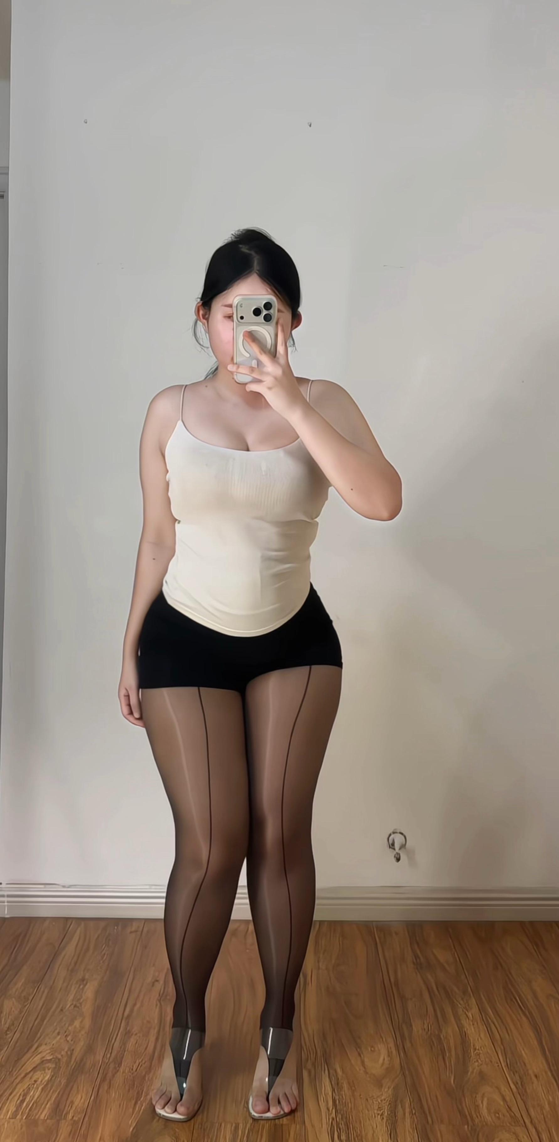 微胖梨形｜舒服自在的日常穿搭。