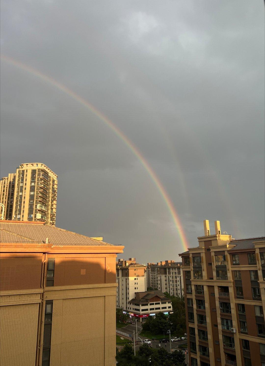 探秘自然 云南昆明，三道彩虹🌈 