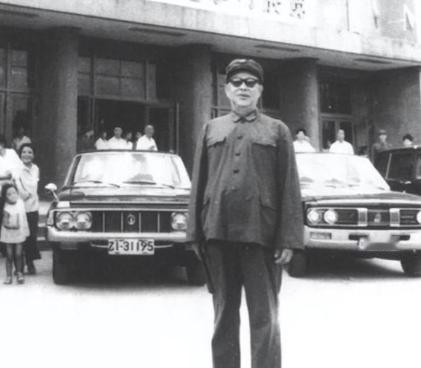 1975年，南京军区政委廖汉生中将刚刚上任，就发现了一个重要情况，他看到：“每次