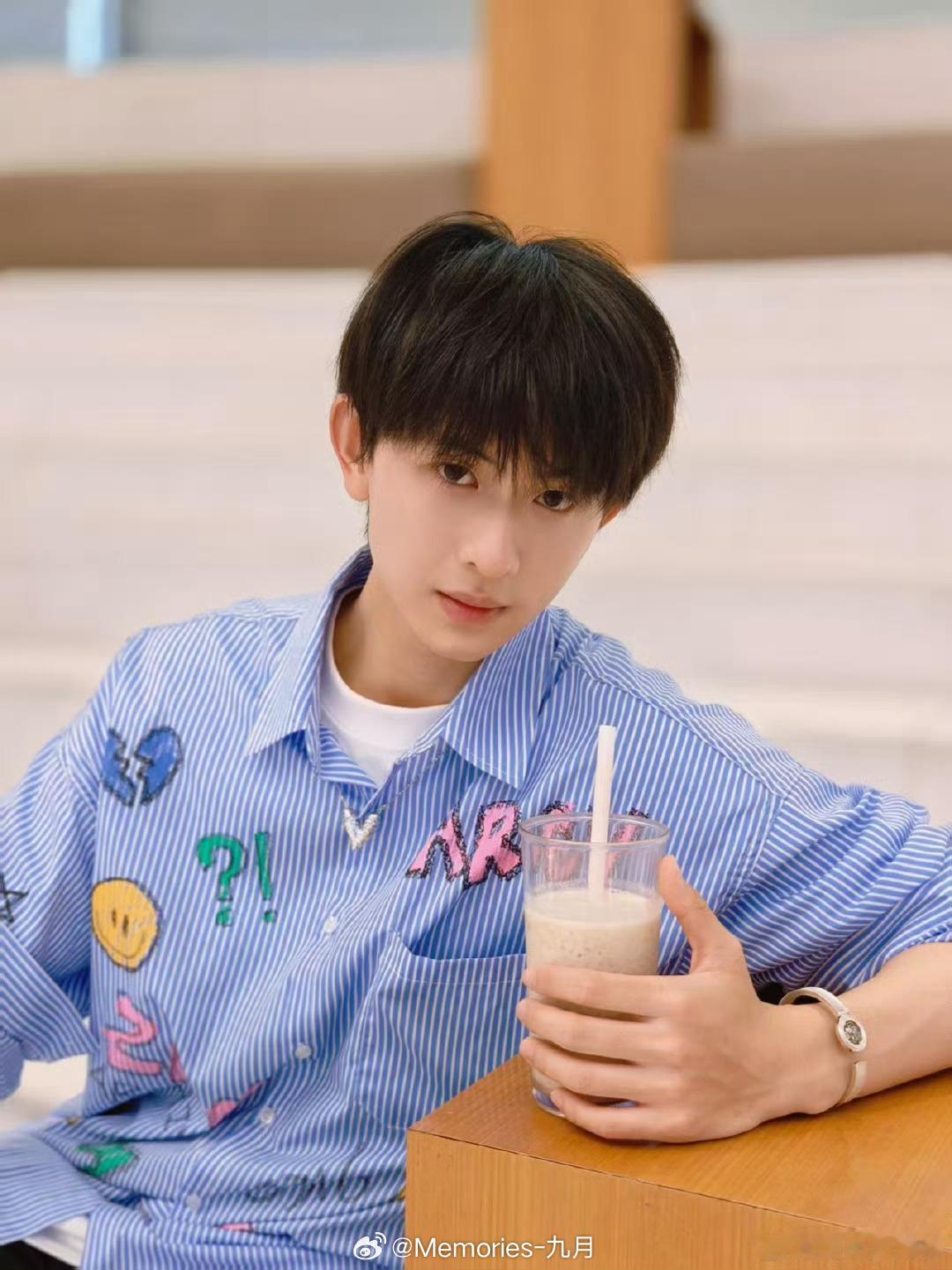 陈添祥﻿ ctx陈添祥赵宗澜 会一直做你的观众，看你演绎更多精彩的人生故事𝑨?