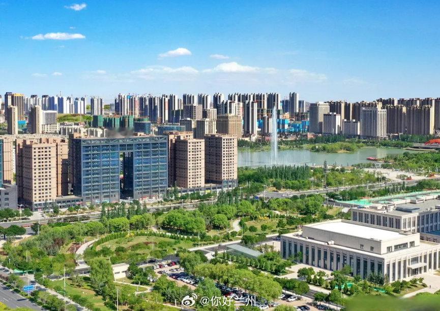在这里读懂兰州新区 42.195公里，读懂一座城的产业底气跑过新区马拉松的人都知