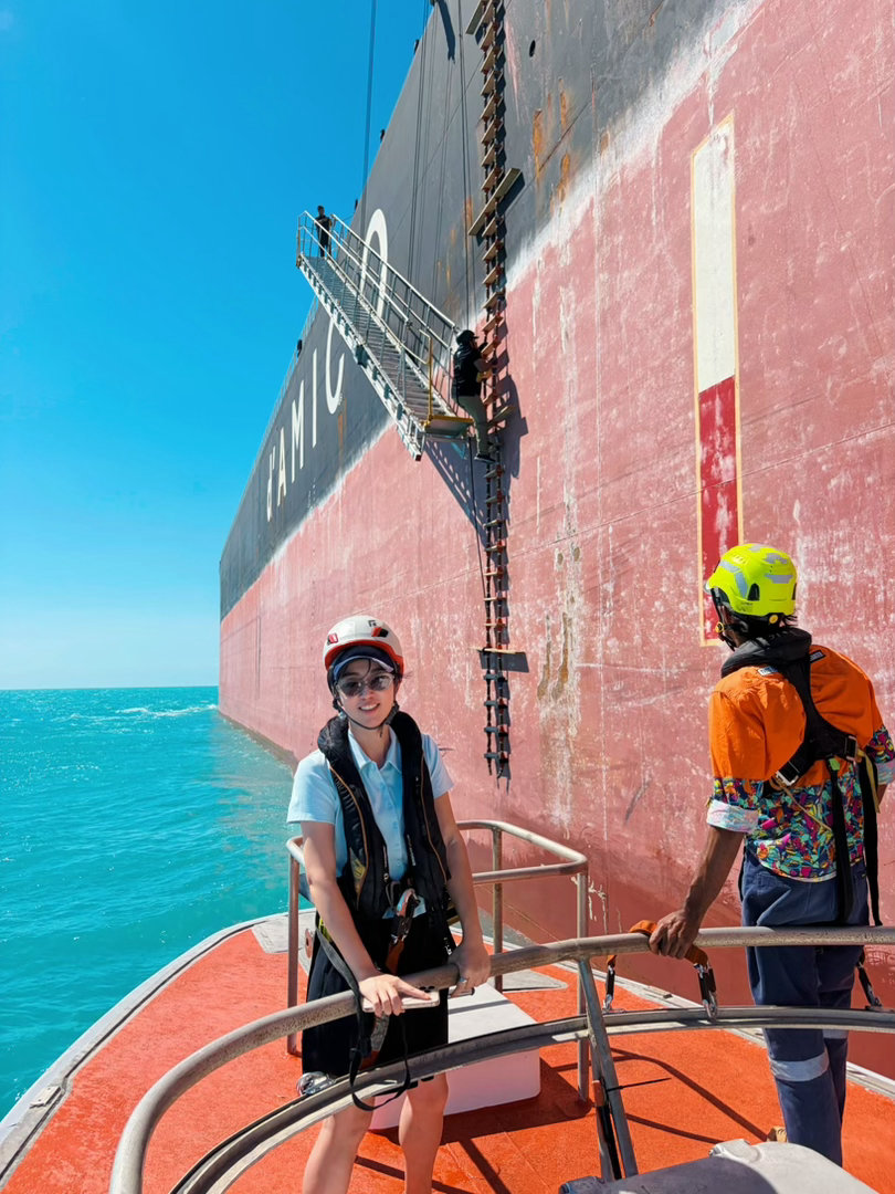 🚢 