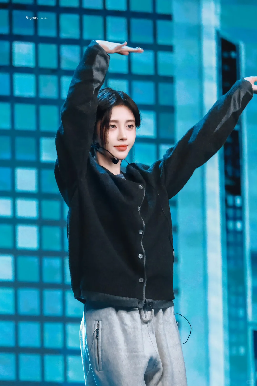 鞠婧祎|灯光音响Ready 可爱就位*^o^* ​​​