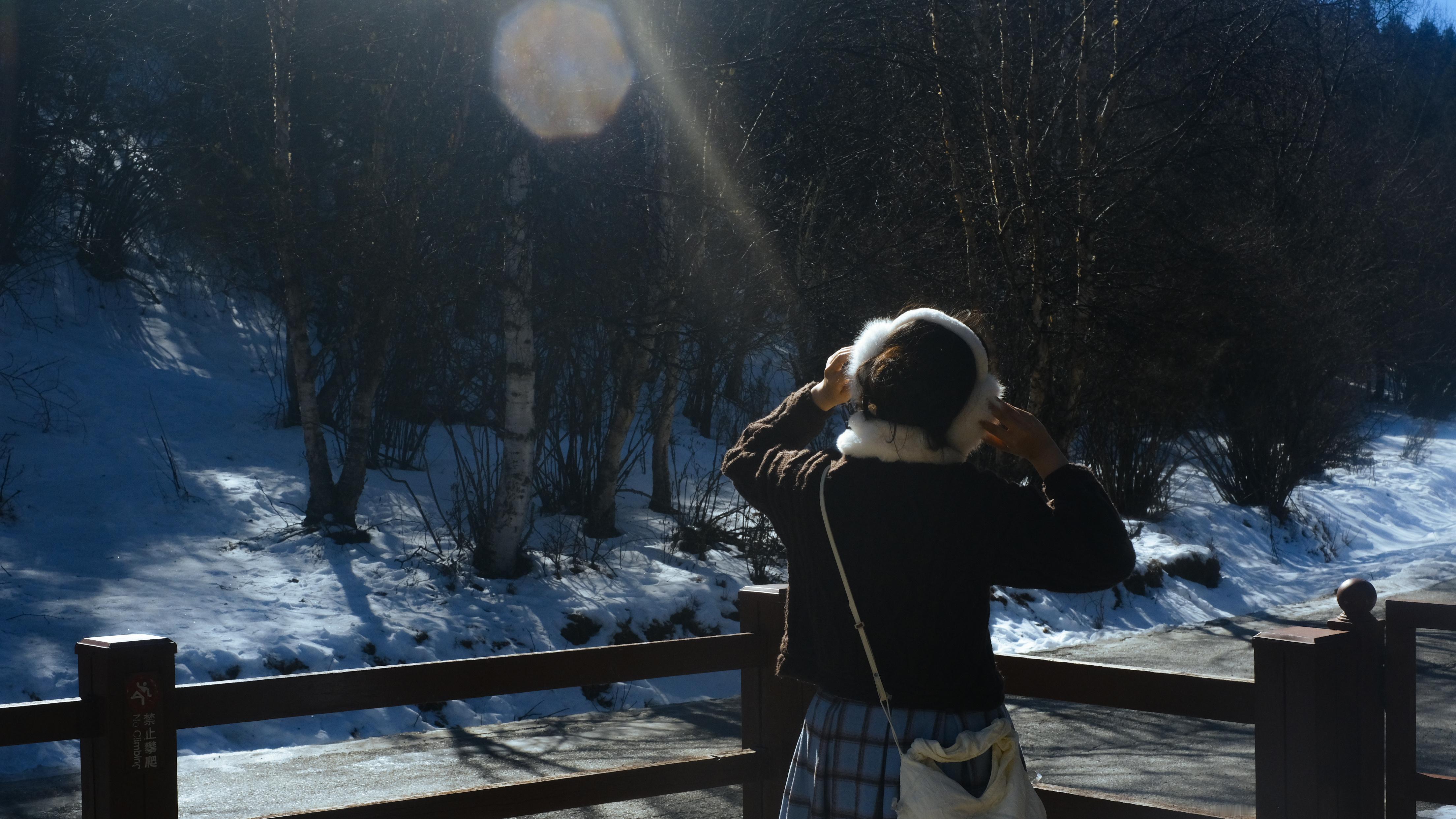 人最后都会朝着自己走去，不用人教，也不用文化和知识去引领，也不用多大一个理想。有