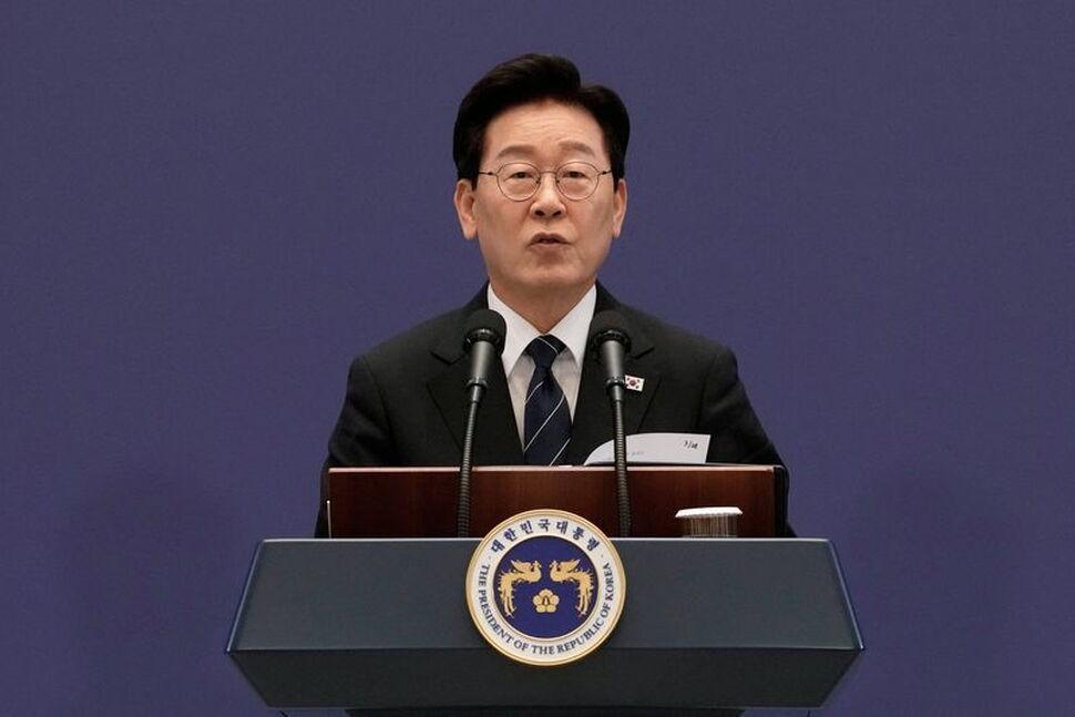 在青瓦台举行的100分钟记者会上，李在明终于说出了一句清醒的话。
9月18日，韩