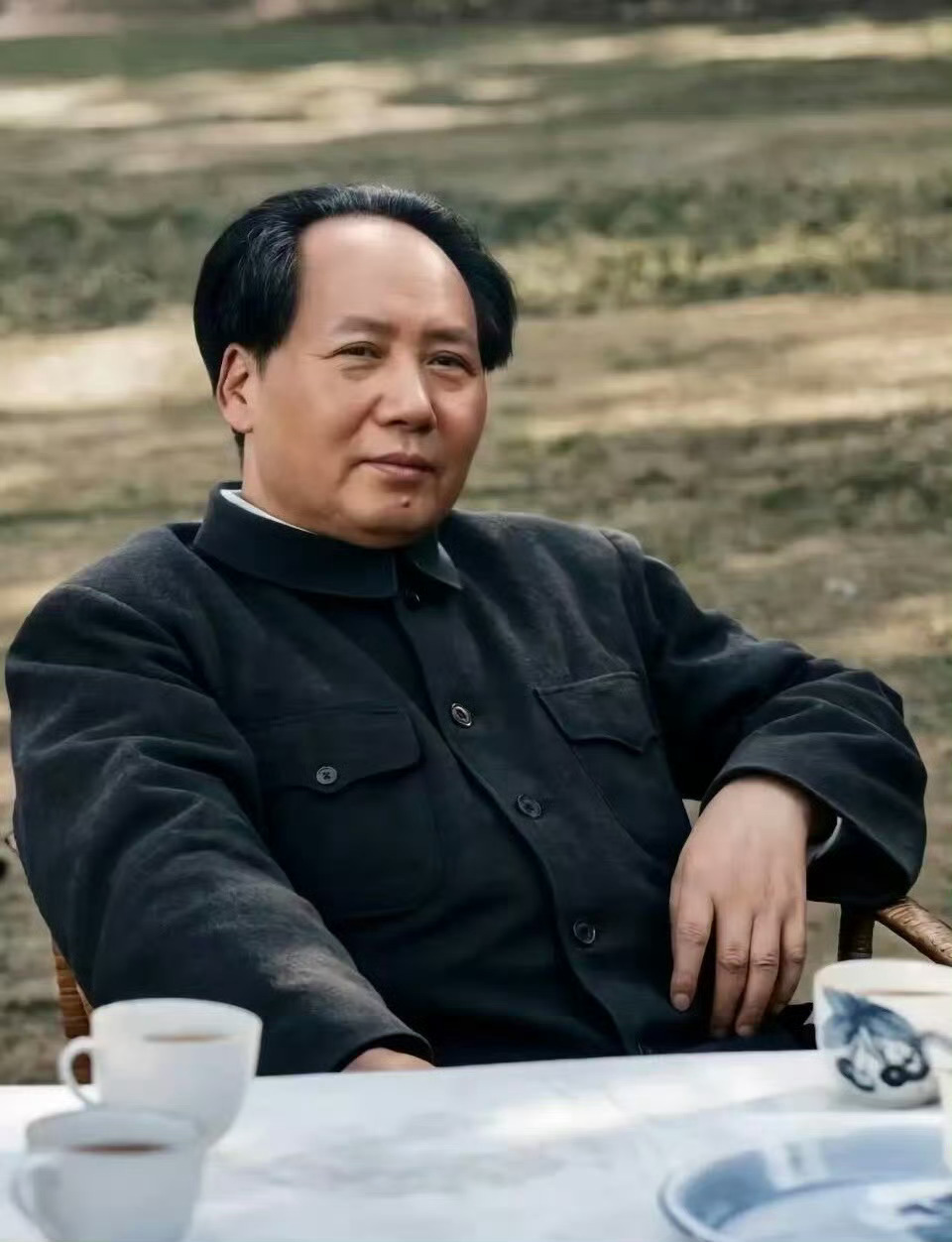 明天是教员的伟大纪念日！前无古人后无来者，伟人！历史[超话] ​​​