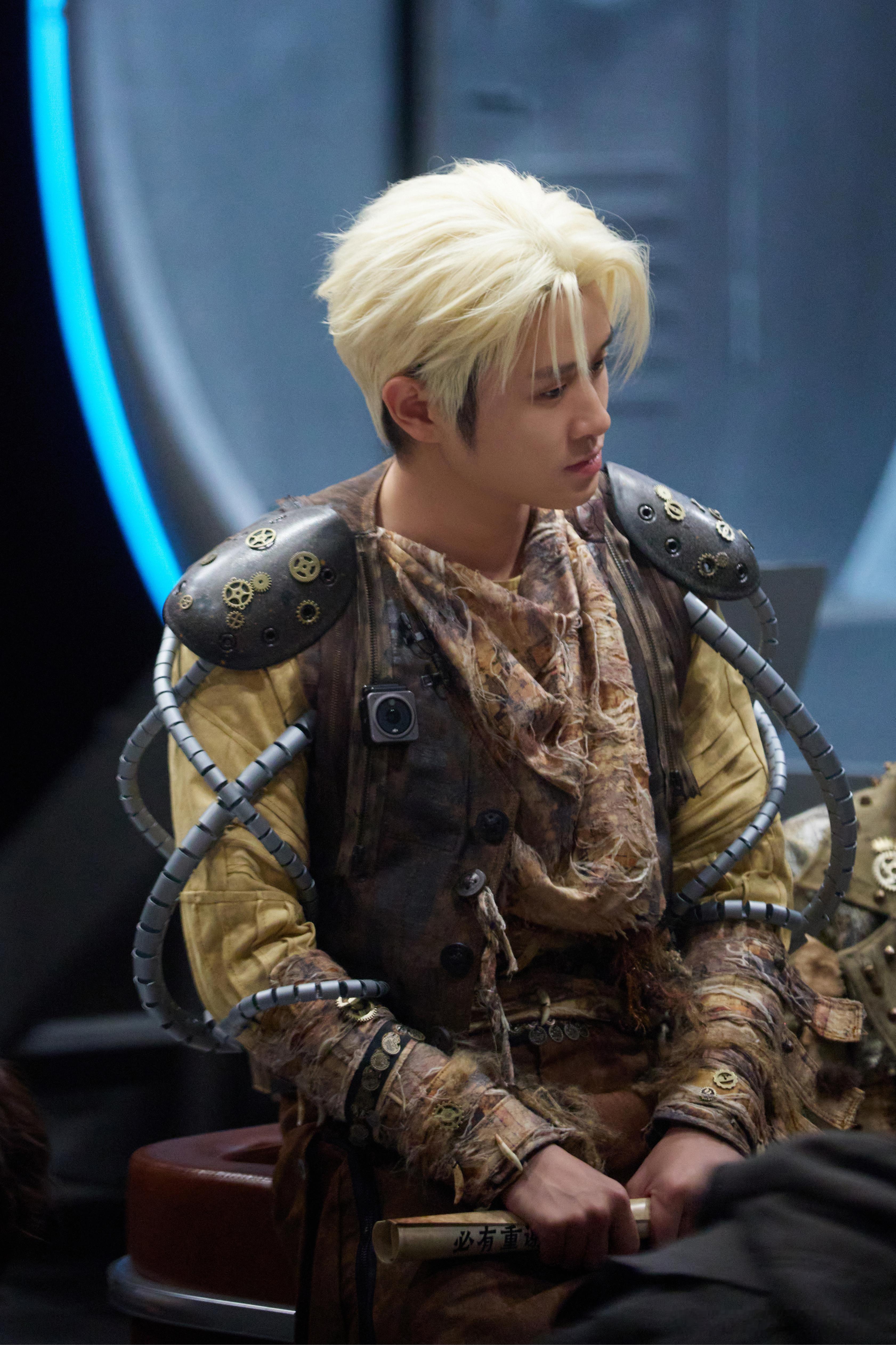 大侦探陈哲远王勉好癫的感情线 被陈哲远王勉这段癫癫的互动笑疯，完全是大侦探本期的