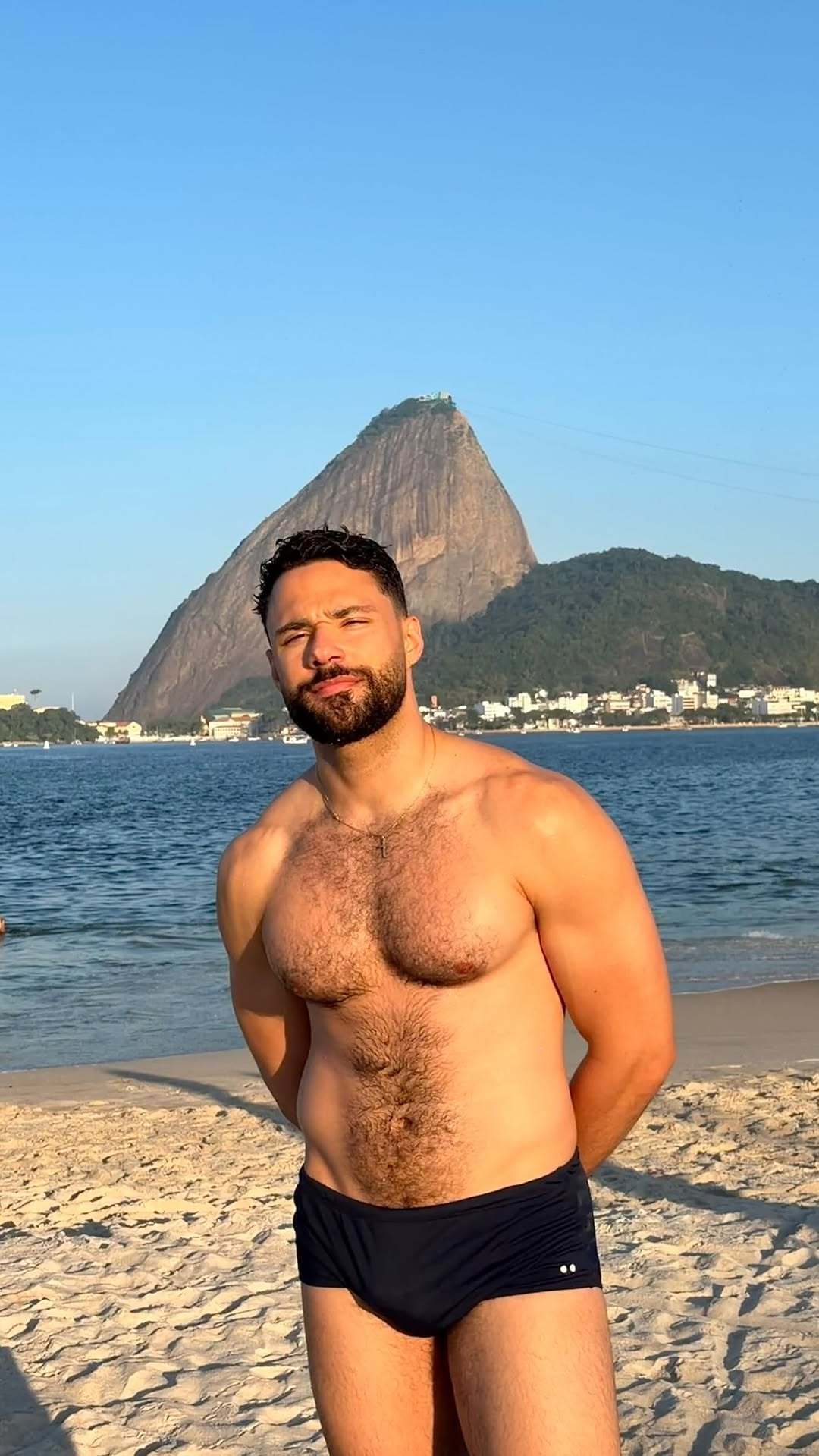 Rafael Silva 晒海边照