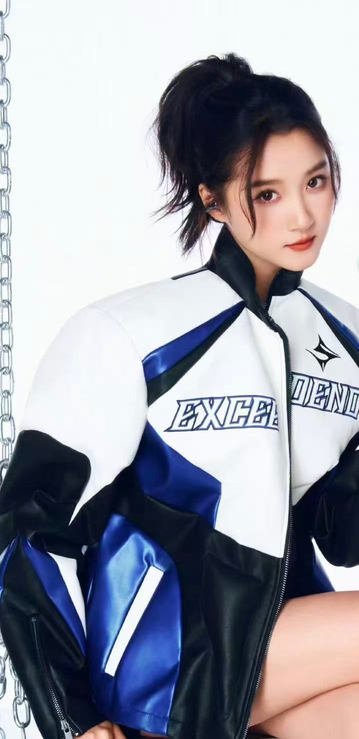 关晓彤自带长腿特效关晓彤这腿p都不敢这么p 关晓彤这腿p都不敢这么p，自带长腿特