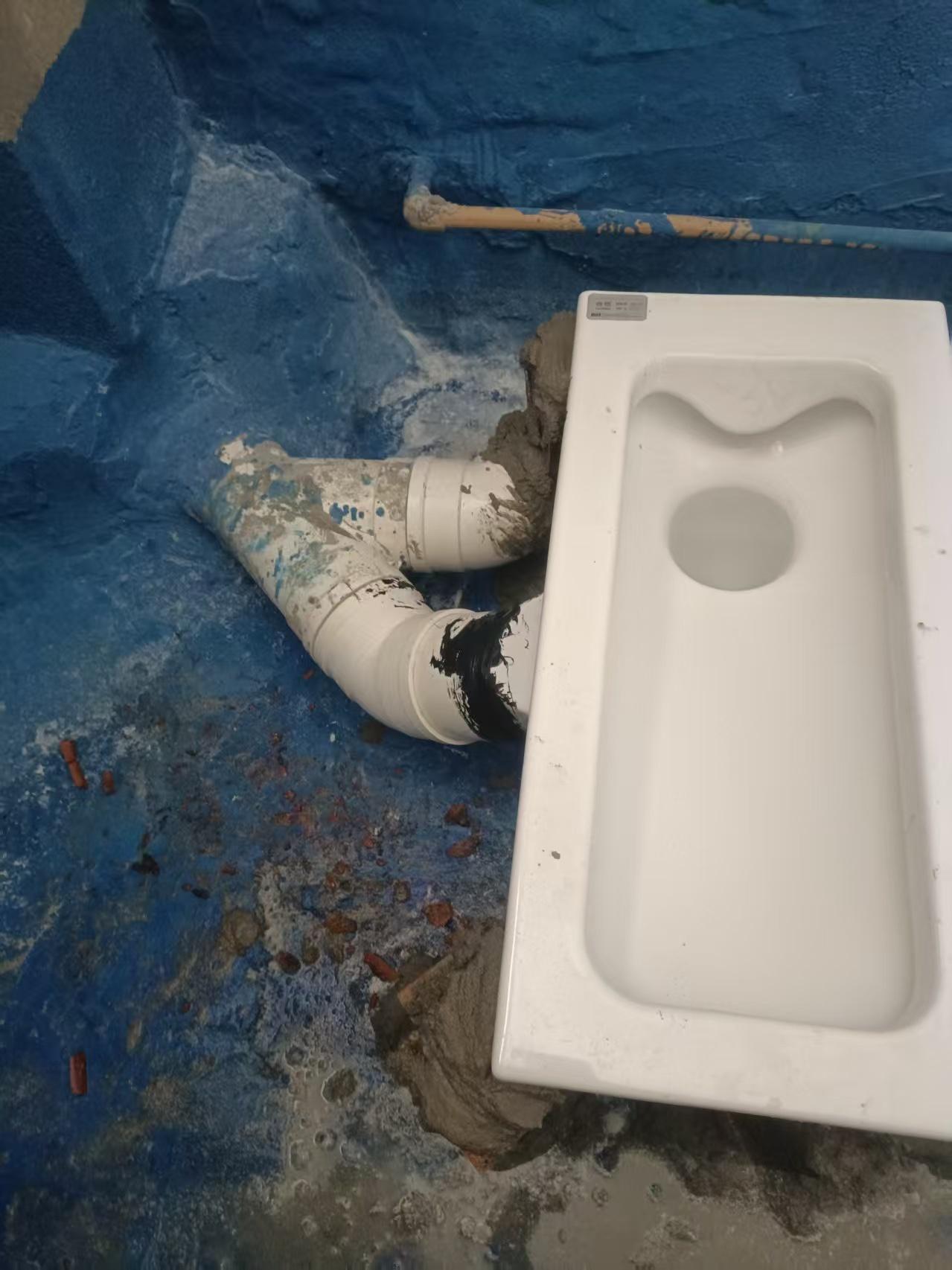 专利蹲便器HC3032B3原创设计。专业左排蹲便器，外行看热闹，内行看...