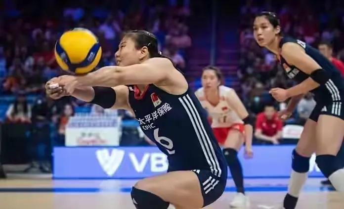 再演逆转！中国女排3-2美国，锁定第5！吴梦洁26分、王奥芊给力！两个梦洁贡献最