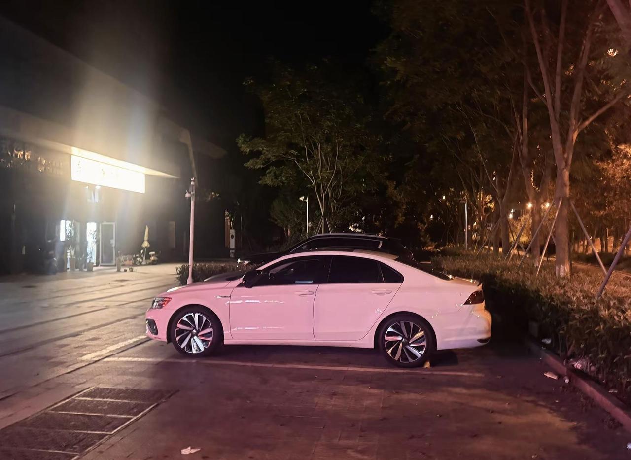 接下来是米其林ps5 245胎宽加艾巴赫垫片或者直接 bcbr 绞牙齐边展示