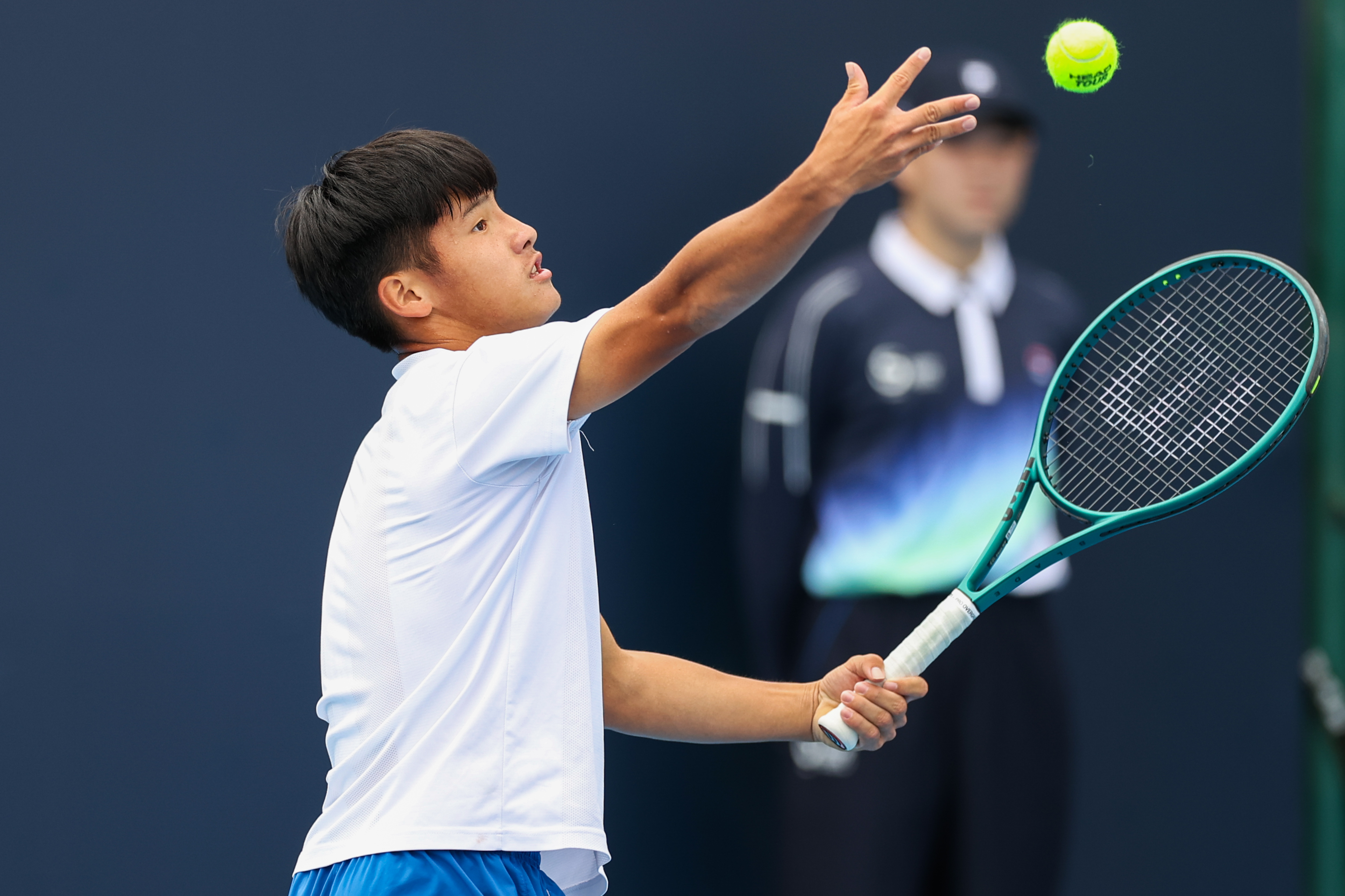 🔥2025中网ITF青少年J300单打半决赛最新赛况：陈冠守[3]以6:3/6