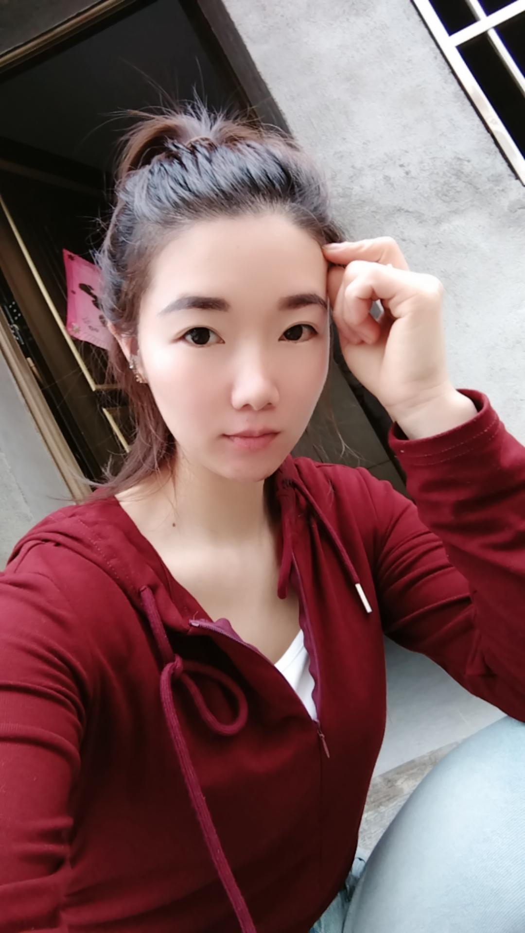 做个快乐的搬砖小阿姨吧，咱做不了娇滴滴的女人，那就做个顶天立地的女汉子...