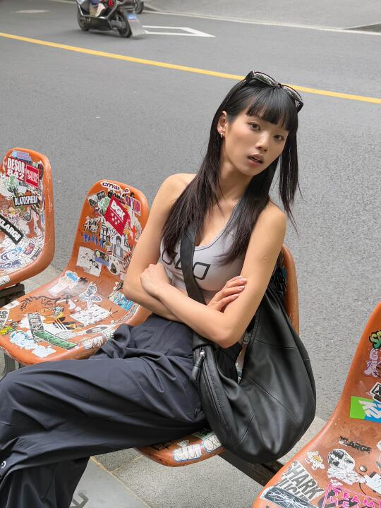 来感受一下女孩子的少年感