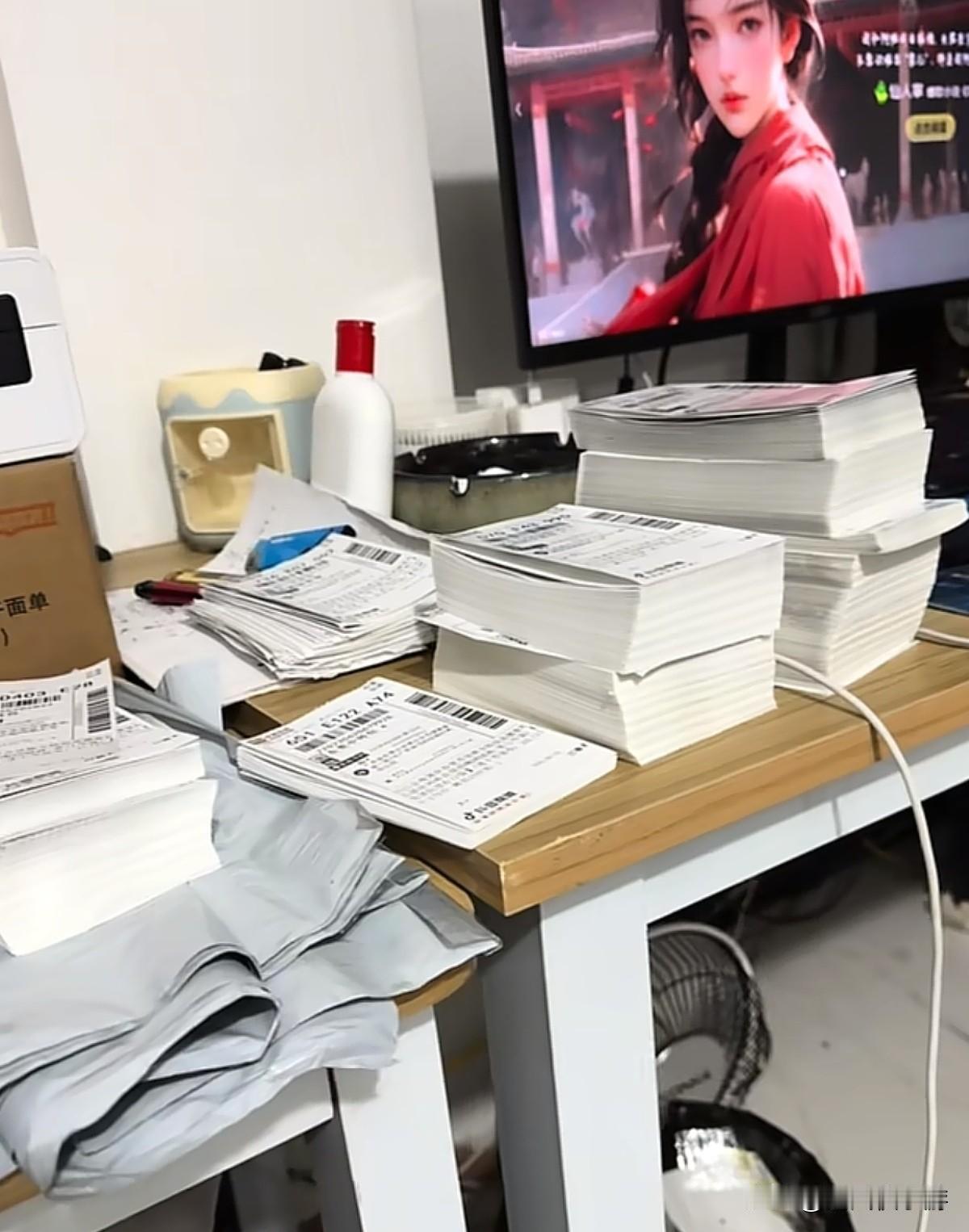 3月18号，又是爆单的一天，一个人在家做电商就喜欢这种感觉，很多人问我怎么做到的