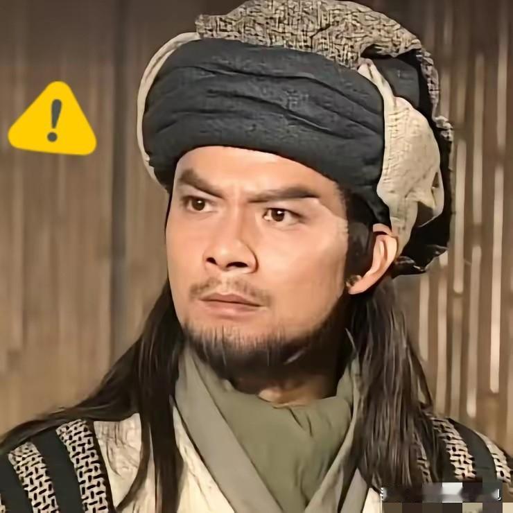 黄日华最近估计要乐疯了，
不仅甄子丹、胡军没想到，
就连王晶都很意外，明明是他爆