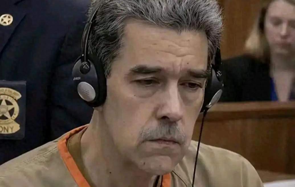 马杜罗已经瘦的不成样子了！
马杜罗，那个曾经身材魁梧、在国际舞台上硬刚美国的委内