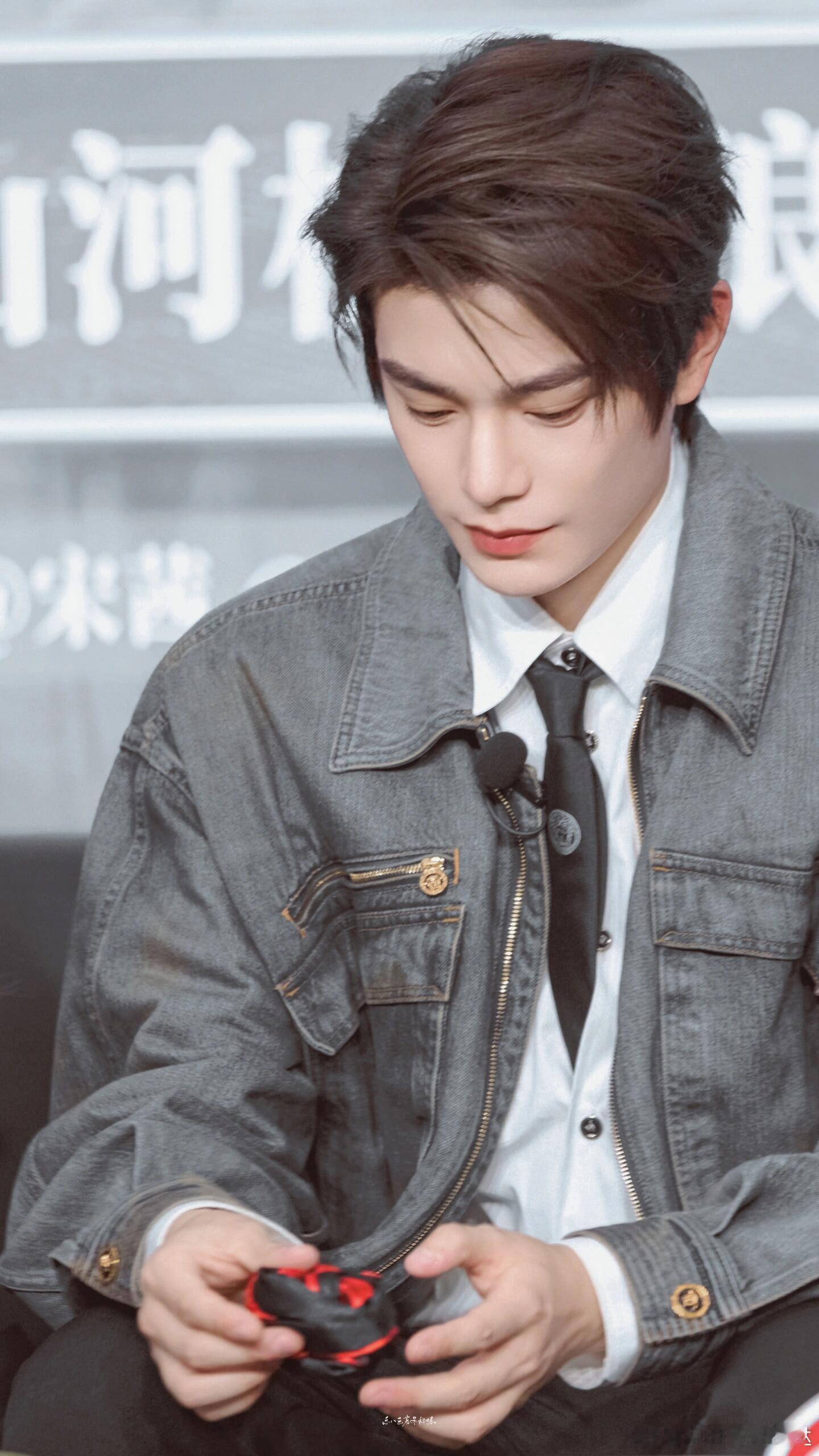 真的有被小丁给笑到看得出来丁禹兮胜负欲很强了主打一个有仇当场就报了 