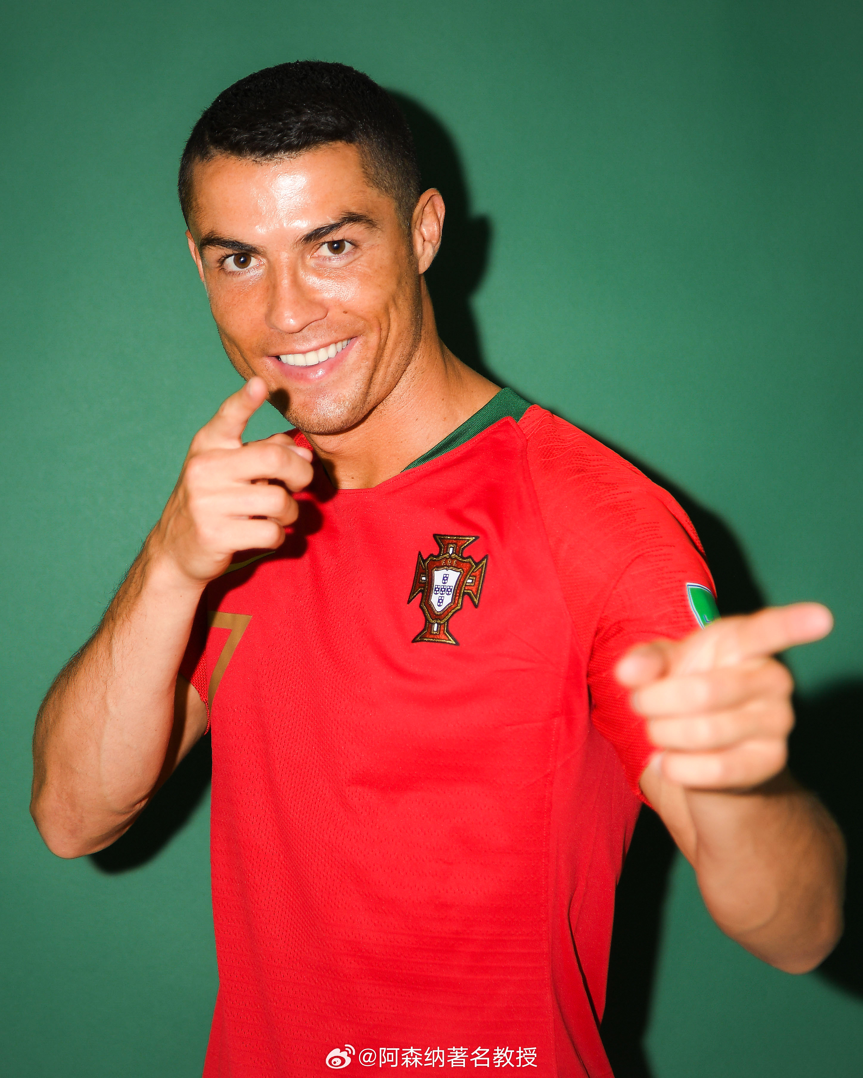 C罗美加墨世界杯定妆照世界杯 C罗的世界杯20年征程，2006➡️2026一路陪