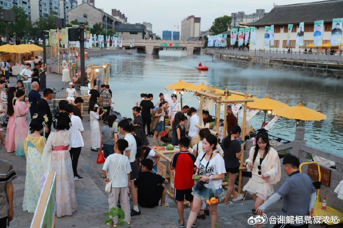 台州路桥藏在南官河畔的夏日浪漫一河两岸，双向逛玩！水市采用 “水岸双线、动静结合