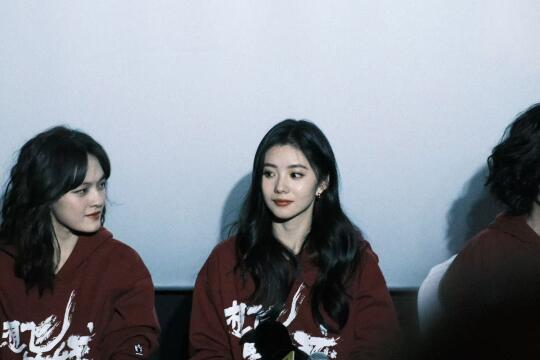 《想飞的女孩》存子和文淇cp感溢出屏幕了☺️