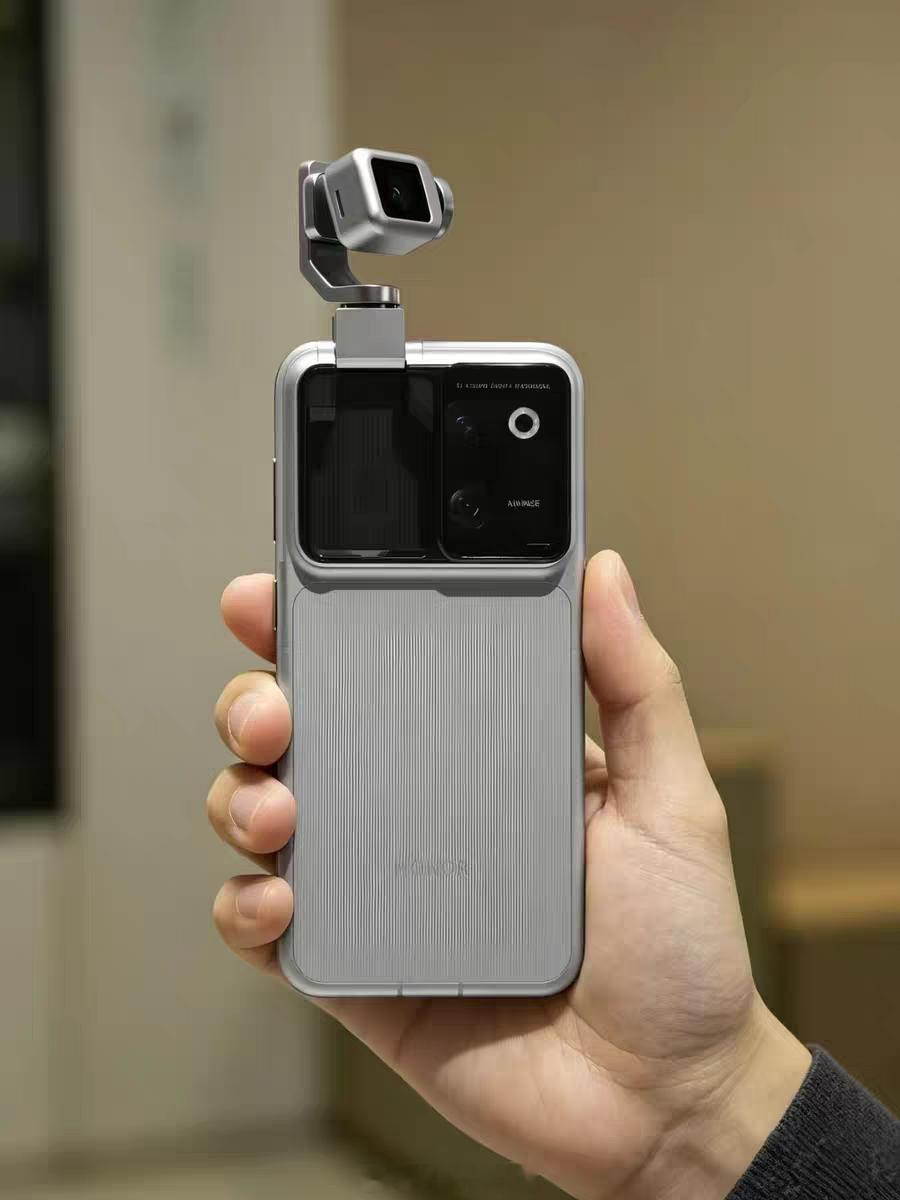 荣耀这款 Robot Phone 热度真的超出预期，预约数据已经超过历代 Mag