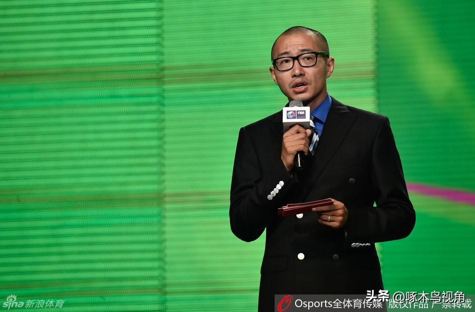 于嘉真不愧为是老师，解说台词和他本人一样成熟。你可别笑他不到五十岁就像个小老头似