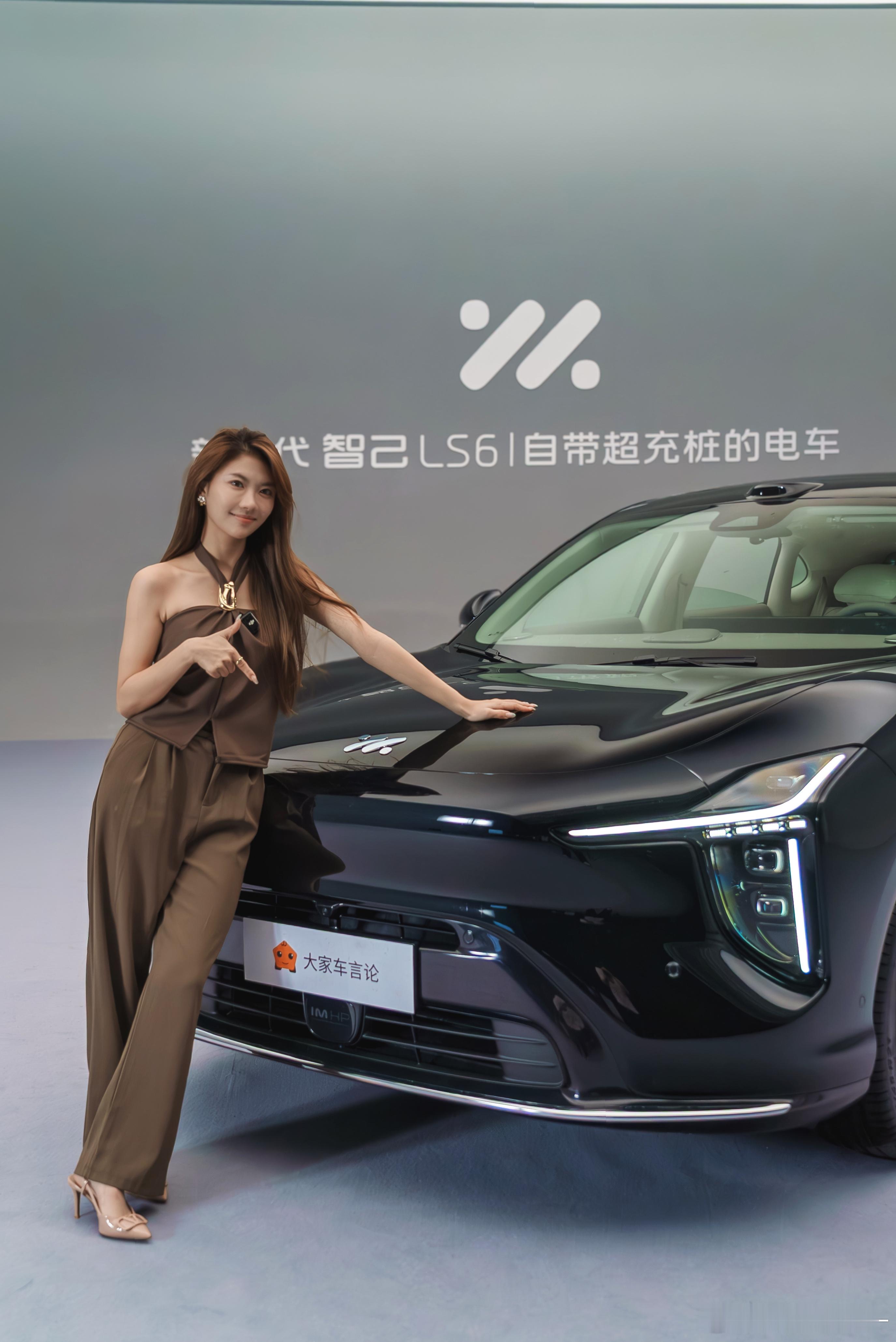 霜霜の新车前线     初八的今天还有没有堵在高速上的家人萌啊？  今年的返乡潮