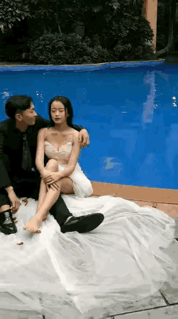 事实证明，
想要漂亮，
必要的疼痛还是要承受的。