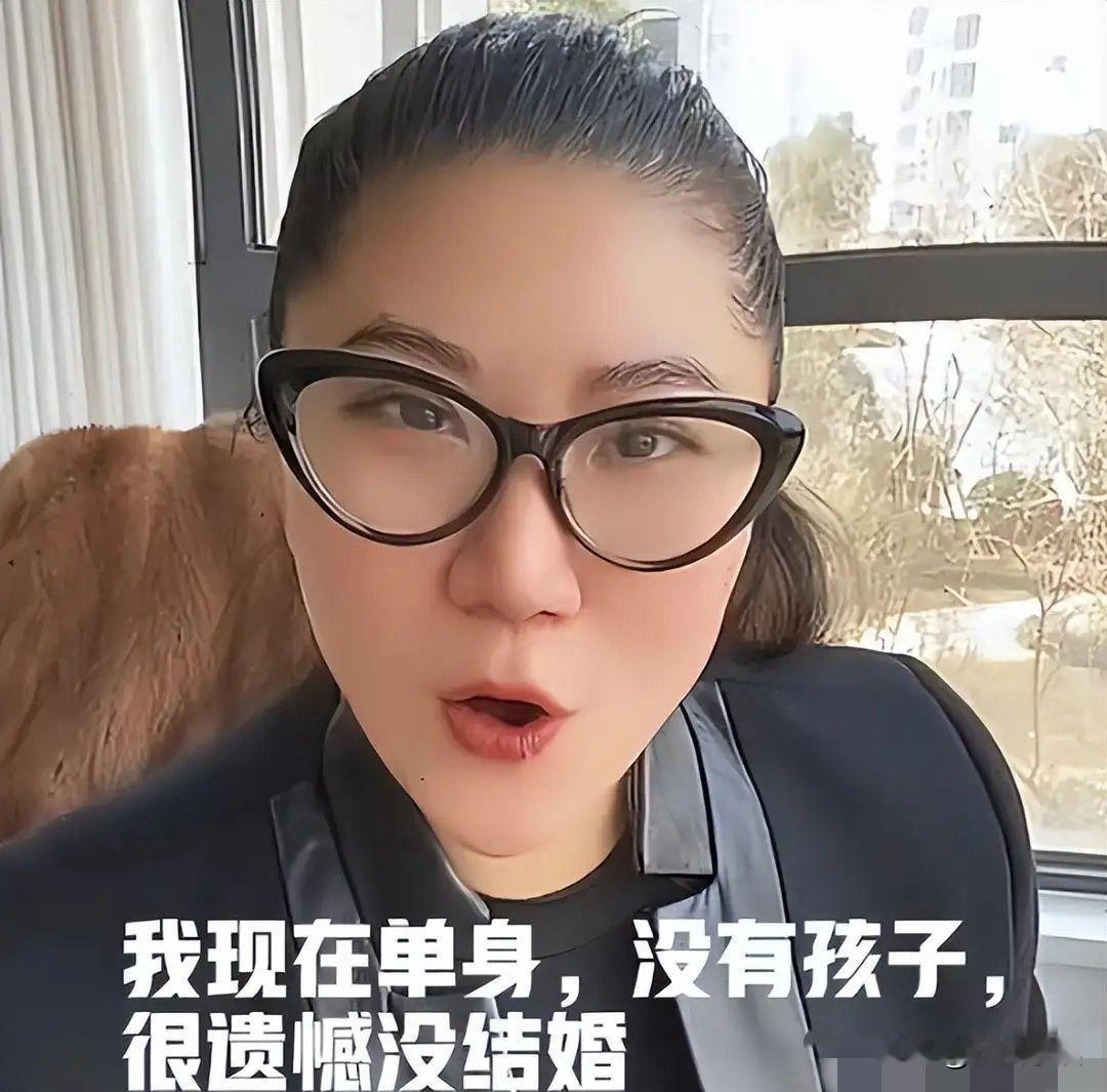 COco，彻底凉凉！

曾经陪伴谢贤十几年，被外界称“准后妈”的C0co，此前在