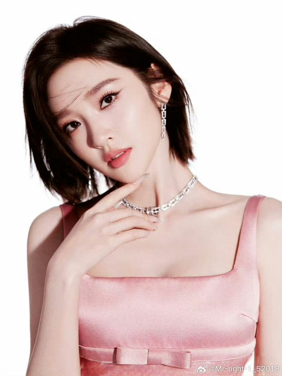 唐艺昕浪姐和豆包撞发型了救命！唐艺昕一出场直接幻视豆包本人了！这个发型也太像了吧