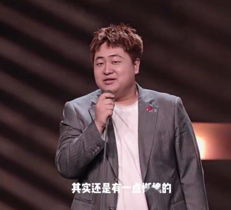 Zwy讲话声音就哽咽啦，相信他是真感到惭愧的吧2025年度最佳教练ZwyZwy透