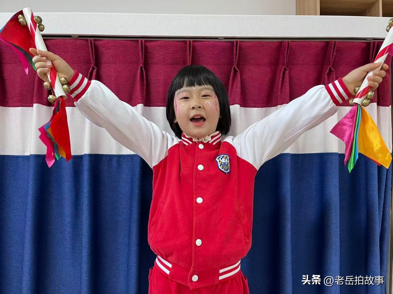 俺家小家伙今年九月份就该上小学了！春季过后直接进入了学前班开始上课，开学的头一天