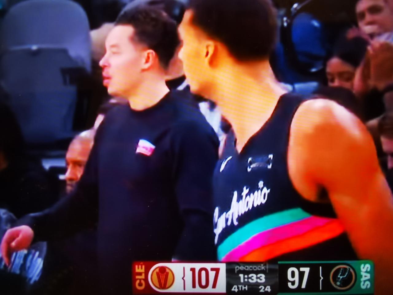 马刺难受死了

       马刺主场101-113，不敌骑士。接连输给爵士、骑