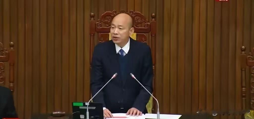 蓝营四大核心人物博弈，韩国瑜成2028不可忽视的变量
 
台湾媒体人黄暐瀚惊讶发