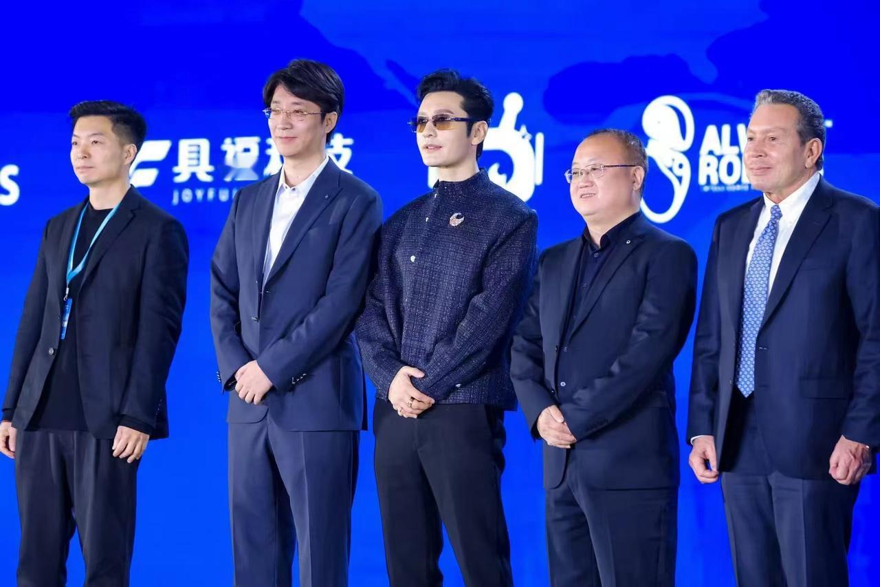 擎天租出海不走 “单打独斗” 路线，而是选择与区域服务商深度合作。4 月 17 