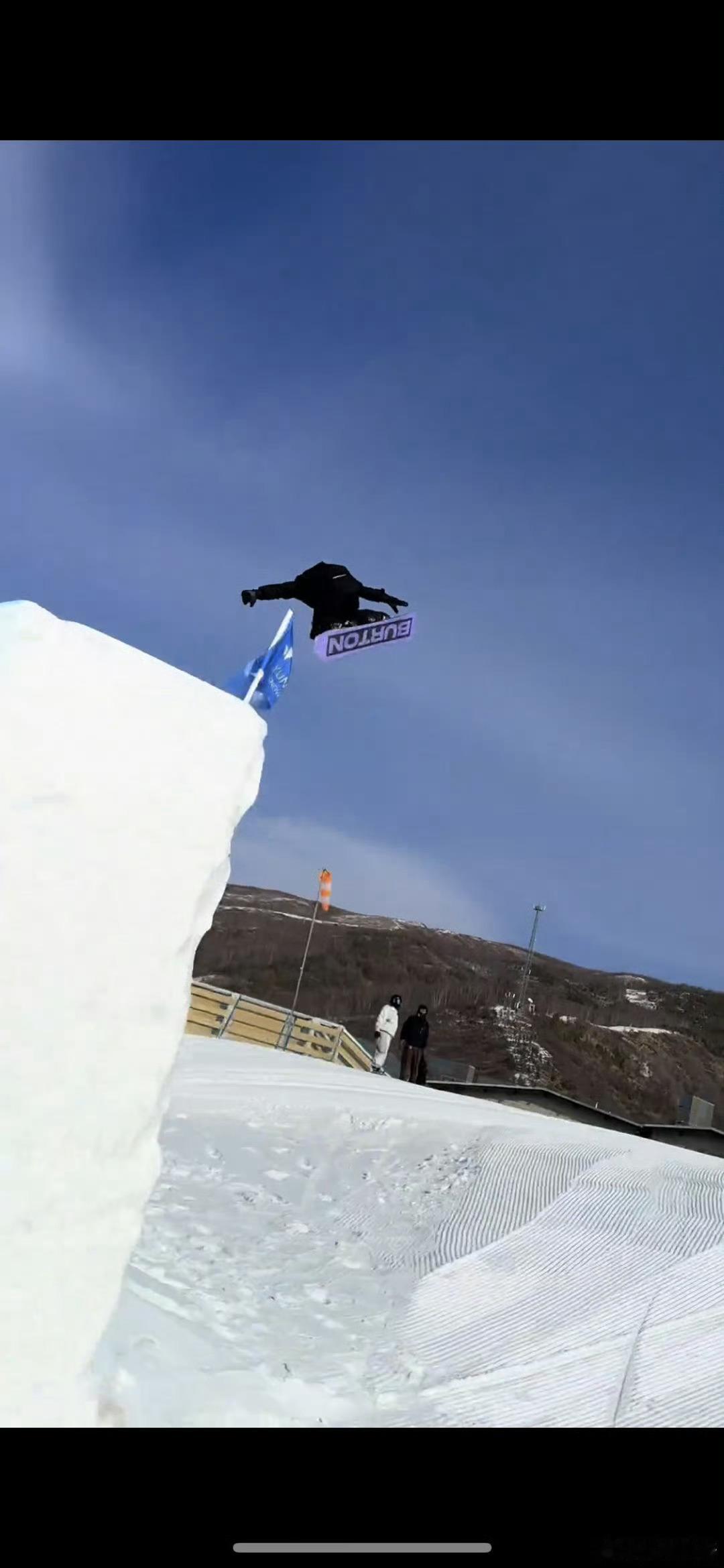 为苏翊鸣加油 少年意气风发，单板之上尽显锋芒，愿你驰骋赛场，突破自我，每一次腾空