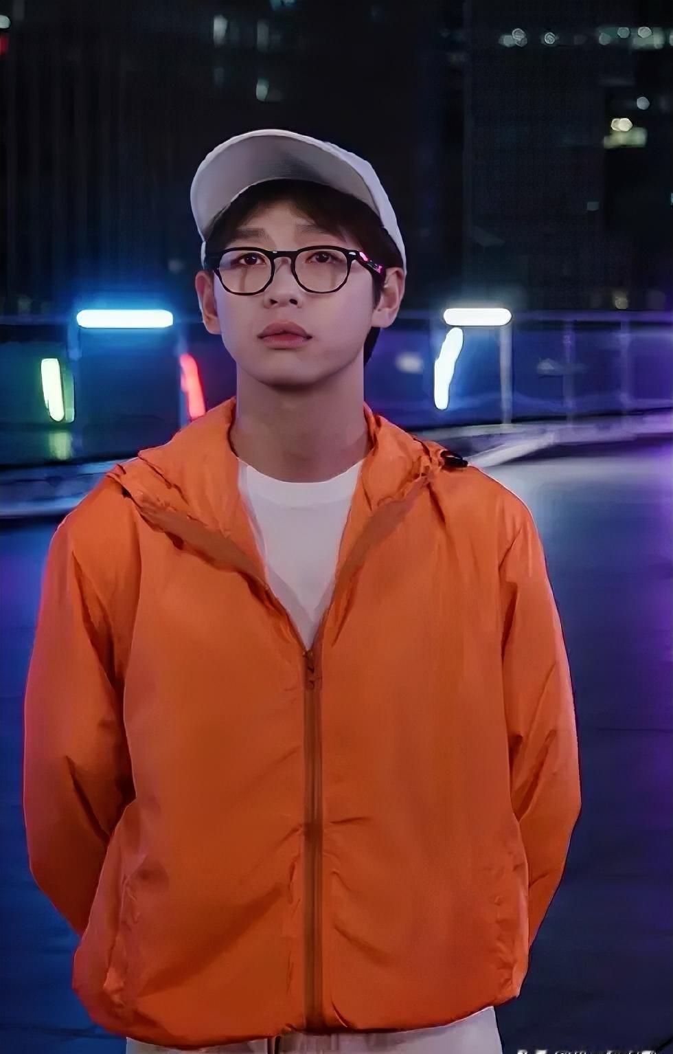 送来三个卧底想把公司干黄，结果年底给我干成了首富？
司马老贼那三个宝器儿子，本来