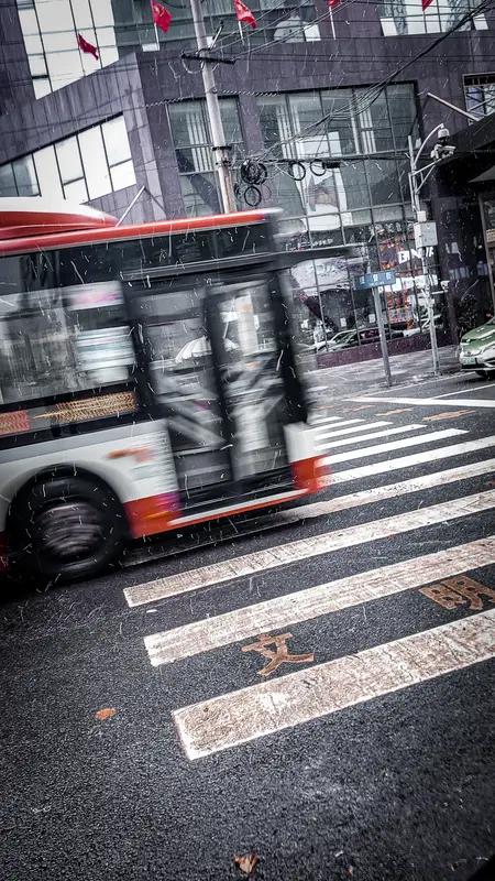 春节假期后半段这天气简直“疯魔”了，寒潮、暴雪、大风、沙尘暴4预警齐发！21日0