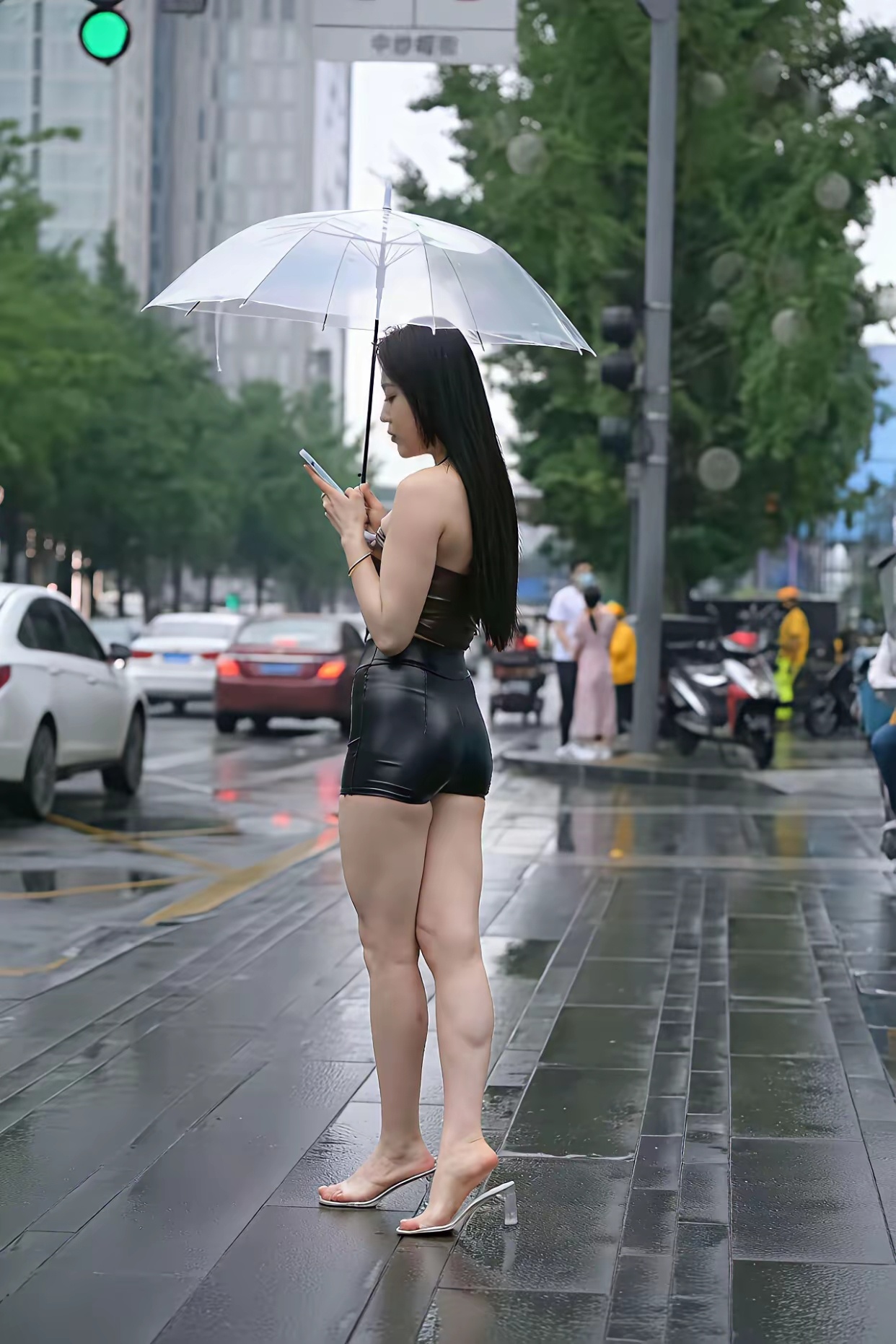 如果此刻你在路上遇到了她，你会对她说什么？ 