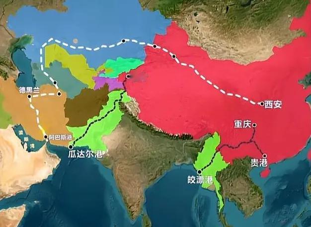 美国彻底玩砸了！花了几百亿部署军舰封锁霍尔木兹海峡，本想把伊朗困死在波斯湾，结果