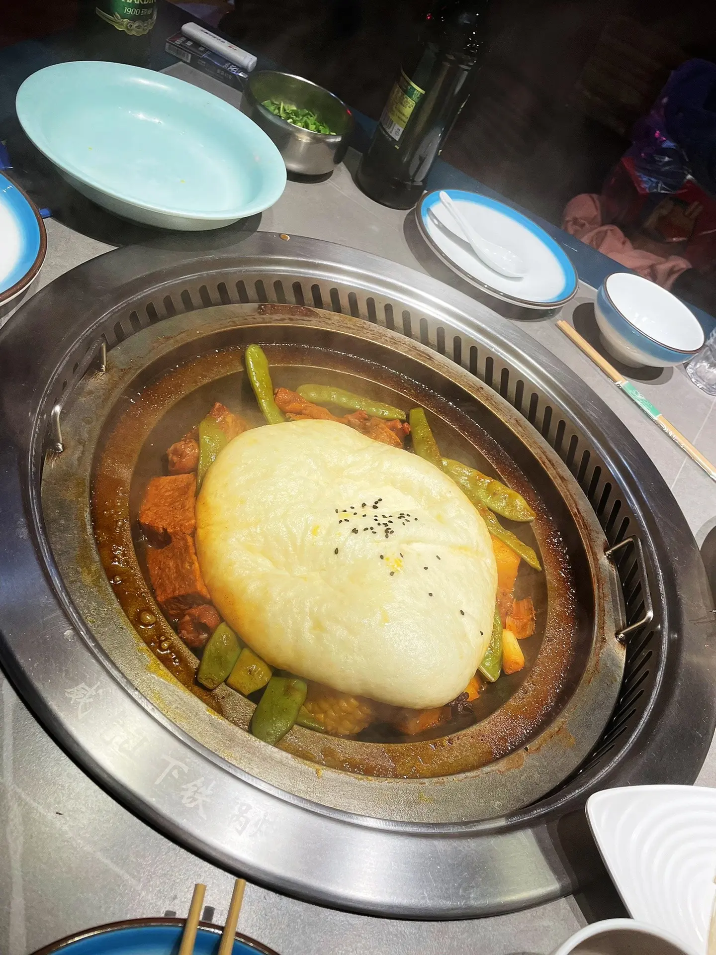 天冷了该吃铁锅炖了