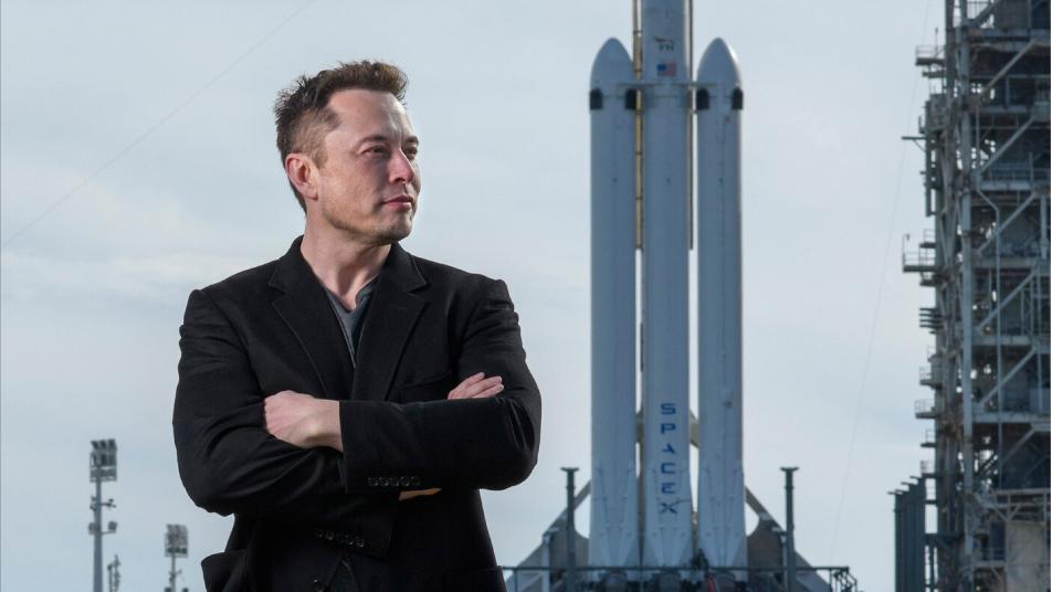 为啥动马斯克很难？

马斯克旗下的 SpaceX 和星链，现在已经成了全球通信的